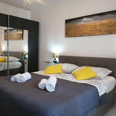 Seny Gold Apartmán Pula